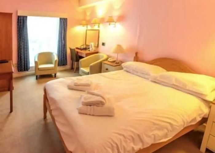 Wynnstay Hotel