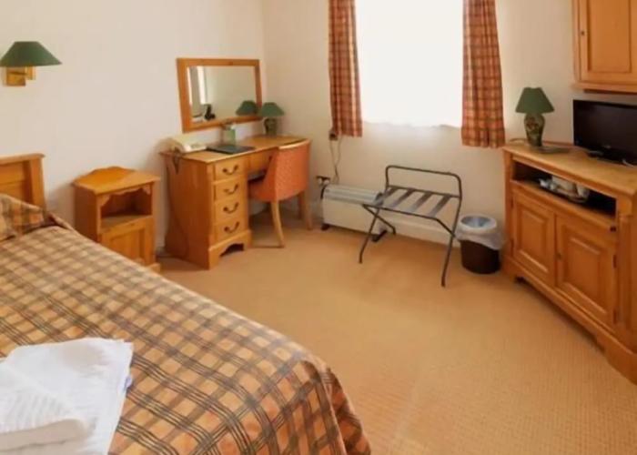 Wynnstay Hotel