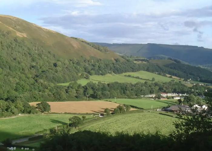 Horseshoe Pass Holiday Lets