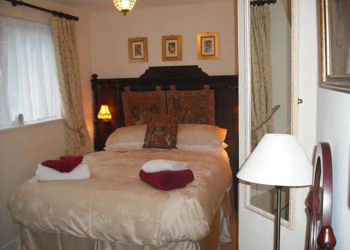 Dolphin Guest House