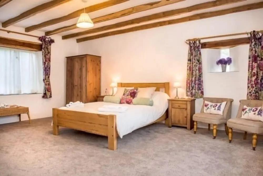 фото Coombe Farm