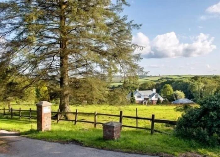Coombe Farm