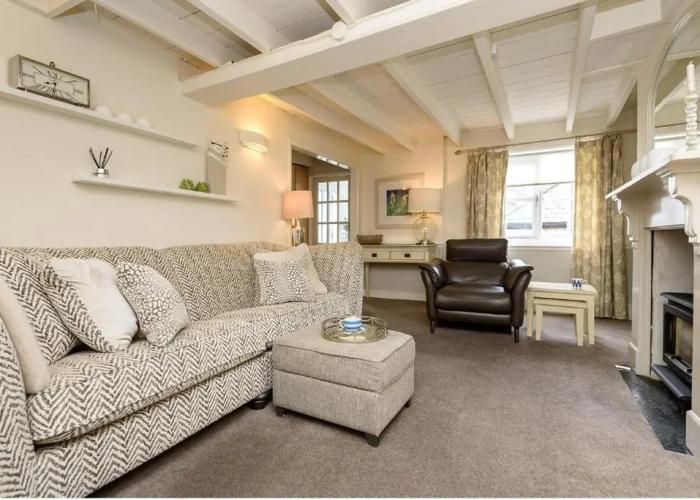 Beautiful 3 bedroom cottage in the heart of Looe