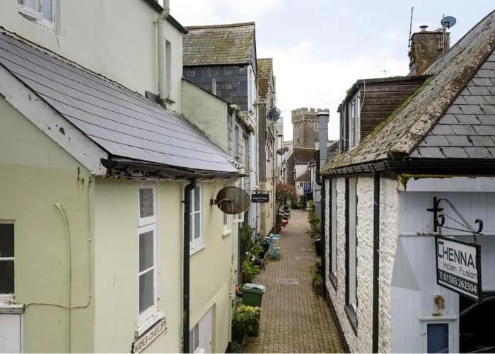 Beautiful 3 bedroom cottage in the heart of Looe