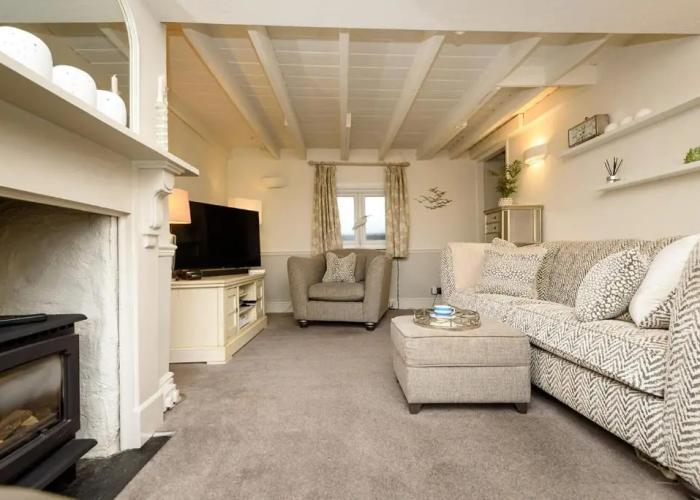 Beautiful 3 bedroom cottage in the heart of Looe