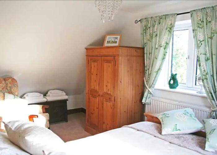 Avon Lodge
