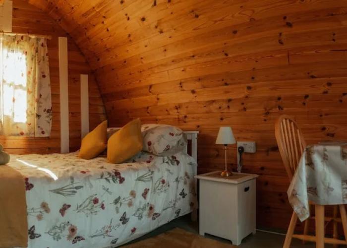 Glamping in Wiltshire the Green Knoll is a Charm