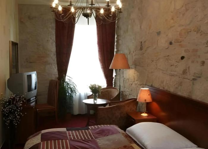 Hotel Rous