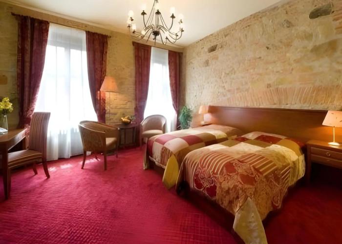 Hotel Rous