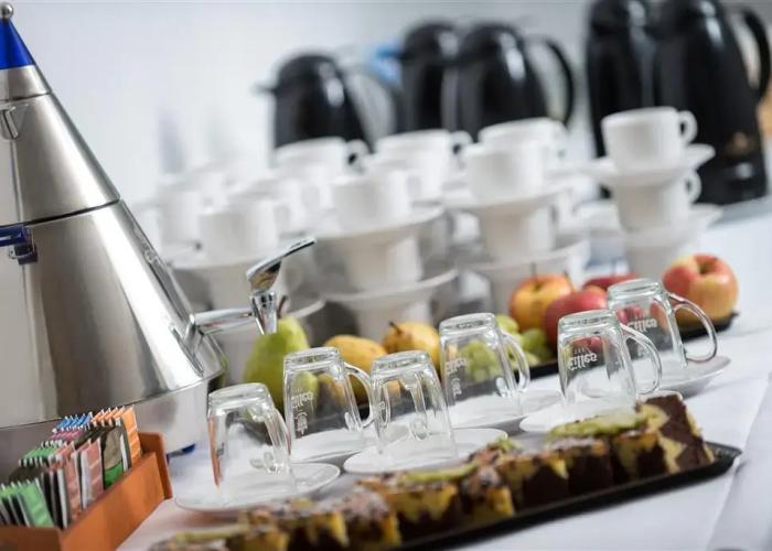 Good Morning + Bad Oldesloe Hotel