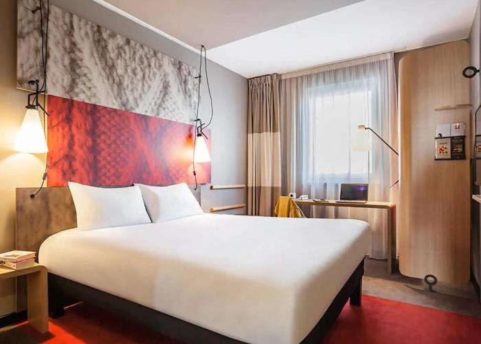 ibis Sens Hotel