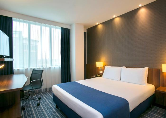 Holiday Inn Express Amsterdam - Schiphol by IHG