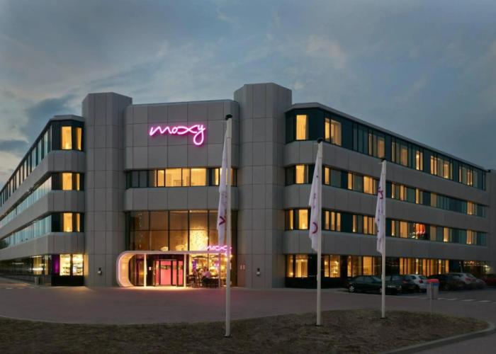 Moxy Amsterdam Schiphol Airport