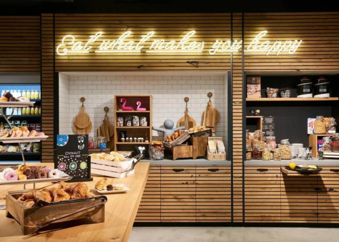 Moxy Amsterdam Schiphol Airport