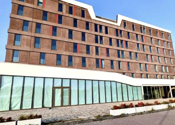 HOTELUX Amsterdam Airport Hotel