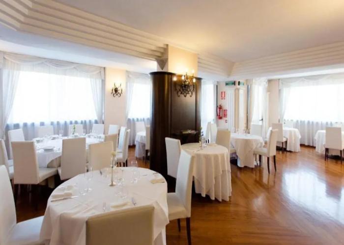 Hostellerie Du Cheval Blanc