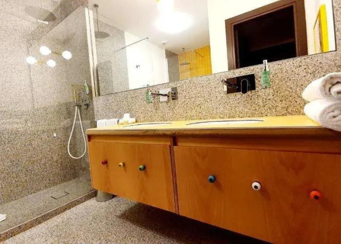 Omama Hotel