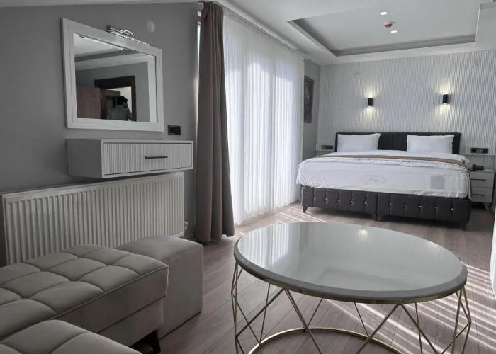 Beyaz Köşk Hotel & Cafe