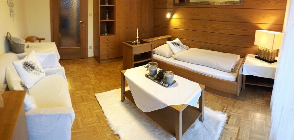 Ferienwohnungen - Appartements Pension Zollner