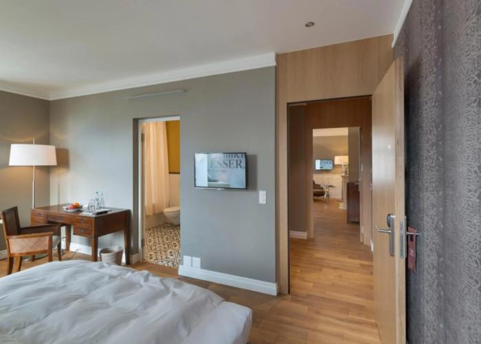 Blue City Hotel