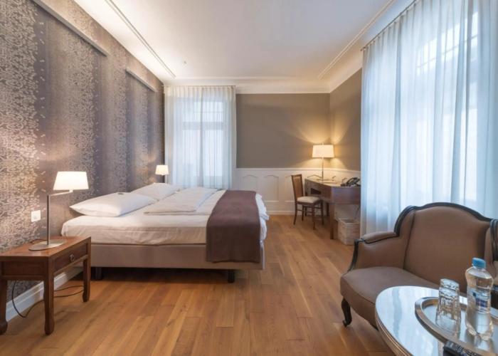 Blue City Hotel