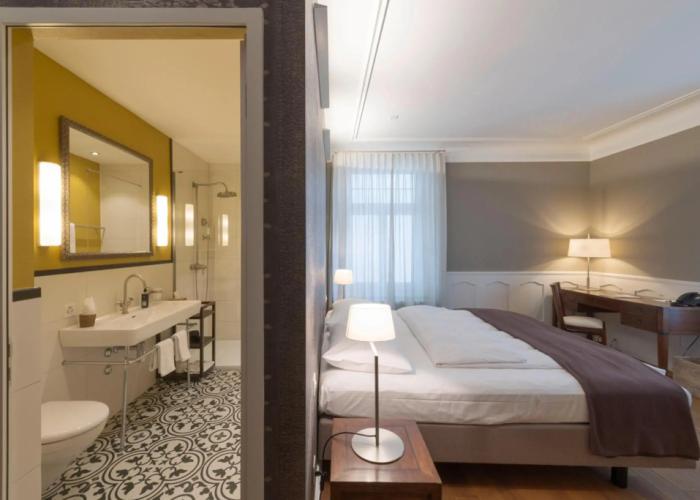 Blue City Hotel