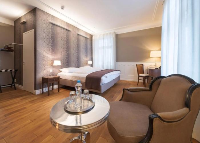 Blue City Hotel