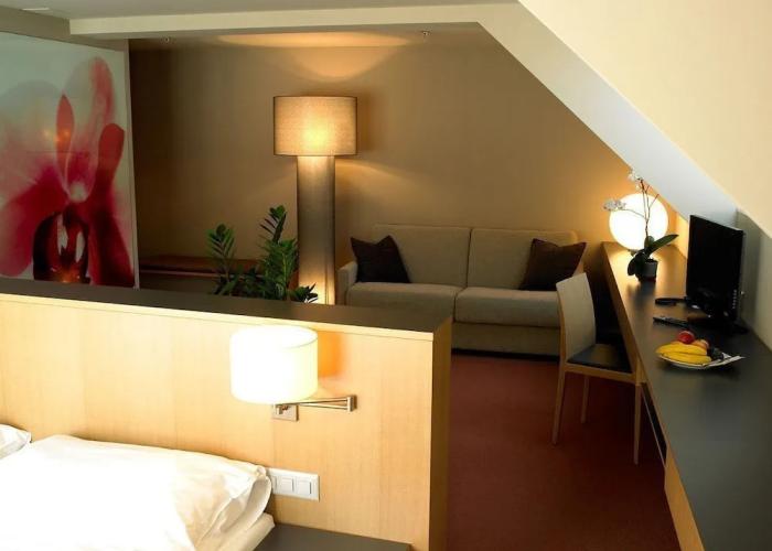 BLUME. - Baden Hotel & Restaurant