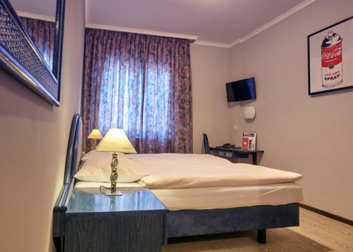 Hotel Crystal
