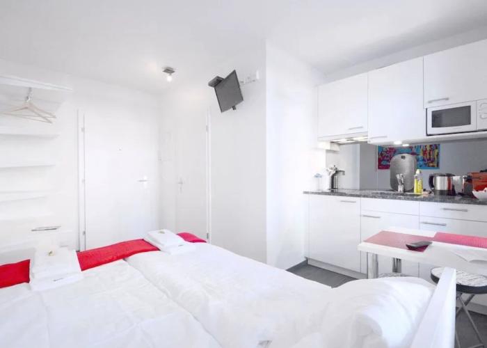Hitrental Station Apartments