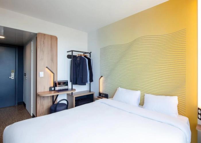 B&B HOTEL MASSY Gare TGV