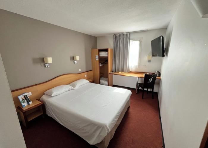Brit Hotel Confort Montauban
