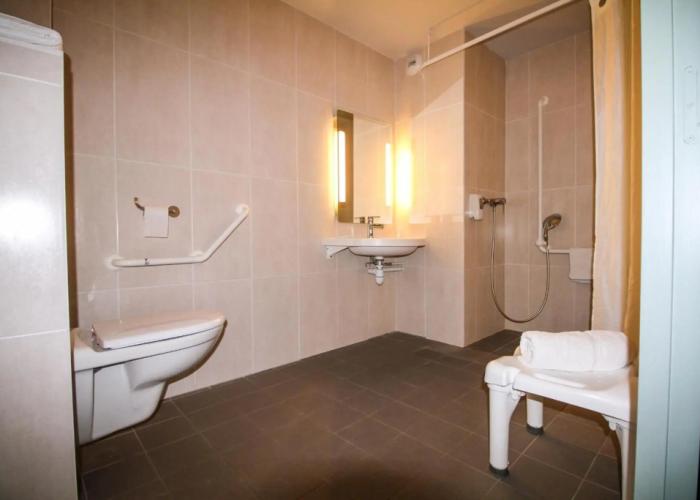 B&B HOTEL MONTELIMAR Sud