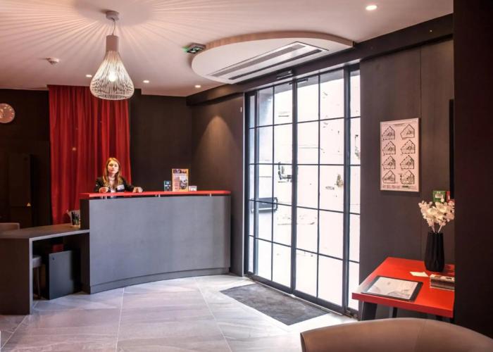 Hotel Sixteen Paris Montrouge