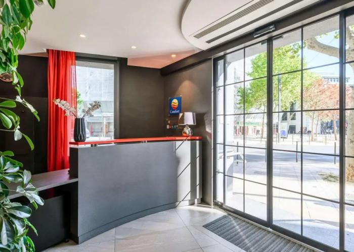 Hotel Sixteen Paris Montrouge