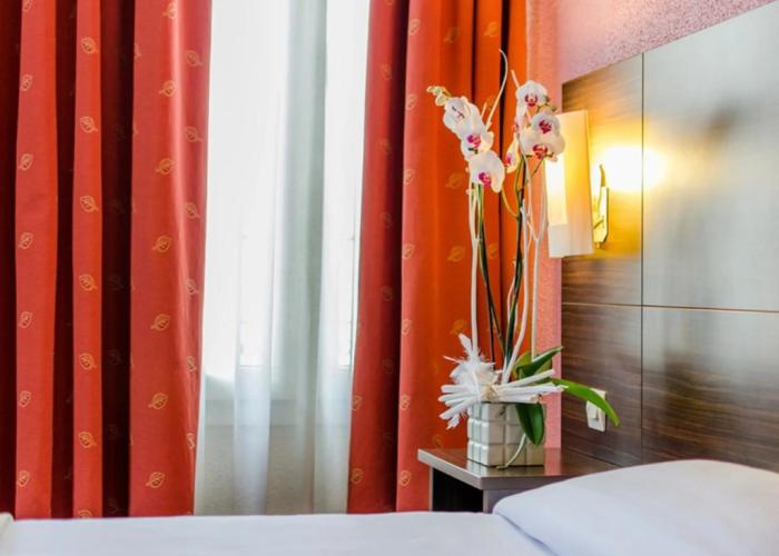 Hôtel Arc Porte D'Orleans