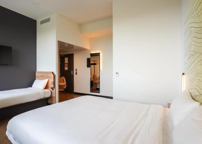 B&B HOTEL Paris Porte d'Orléans