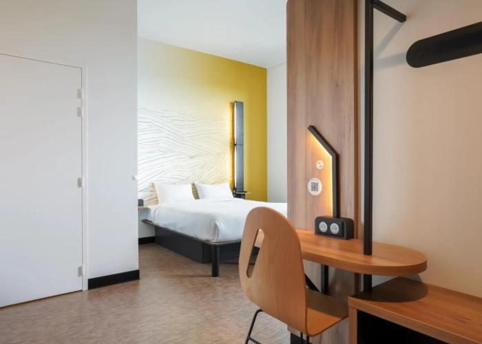 B&B HOTEL Paris Porte d'Orléans