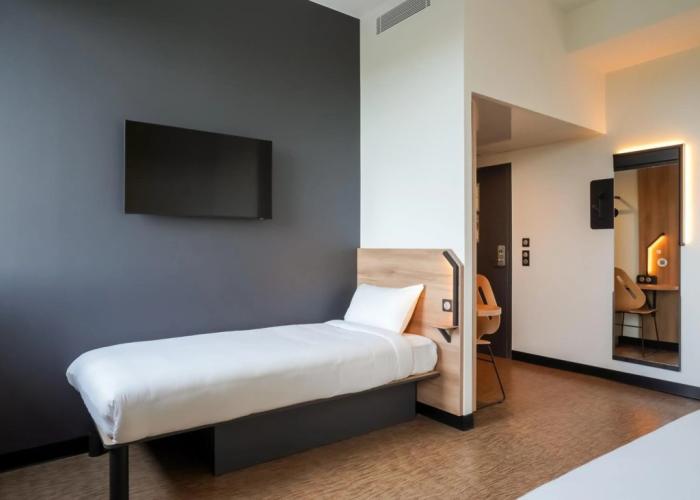 B&B HOTEL Paris Porte d'Orléans