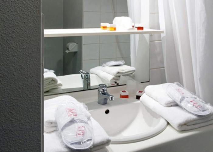 Séjours & Affaires Paris Nanterre