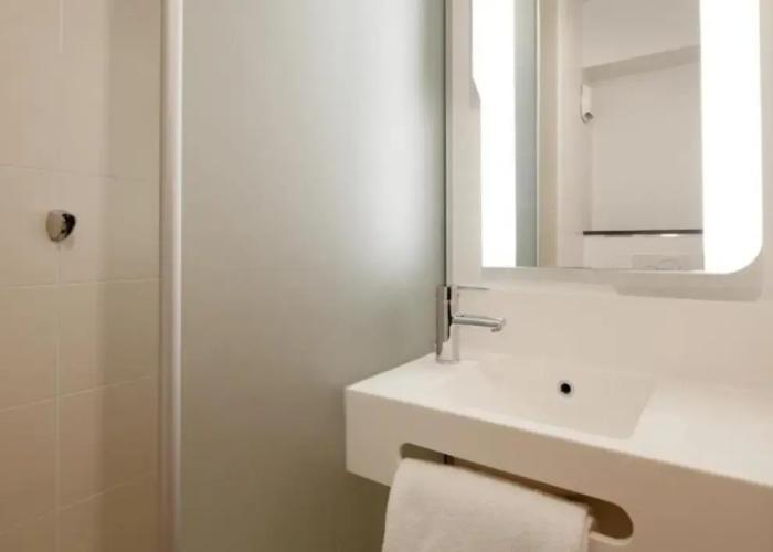 B&B HOTEL NANTERRE Rueil Malmaison
