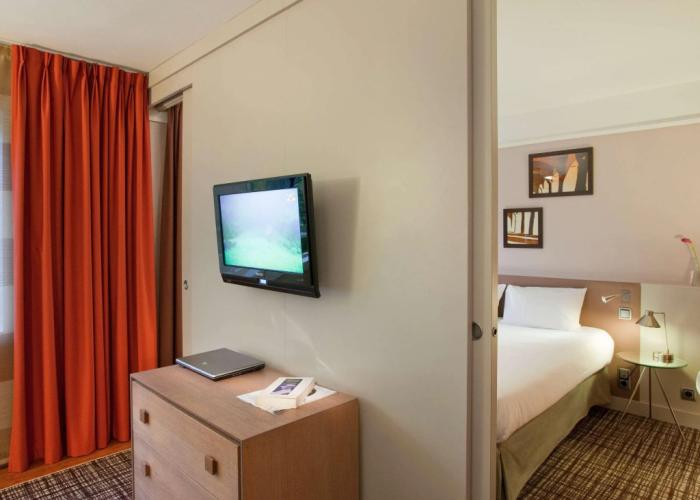 Residence Mercure Paris La Defense Grande Arche