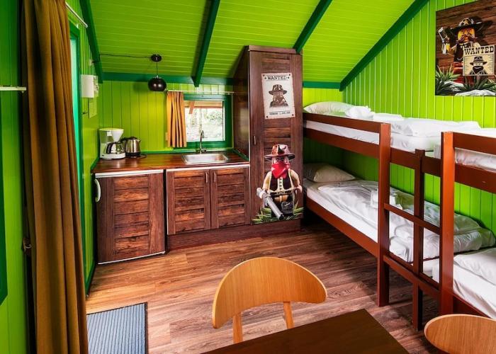 LEGOLAND Wilderness Barrels & Cabins