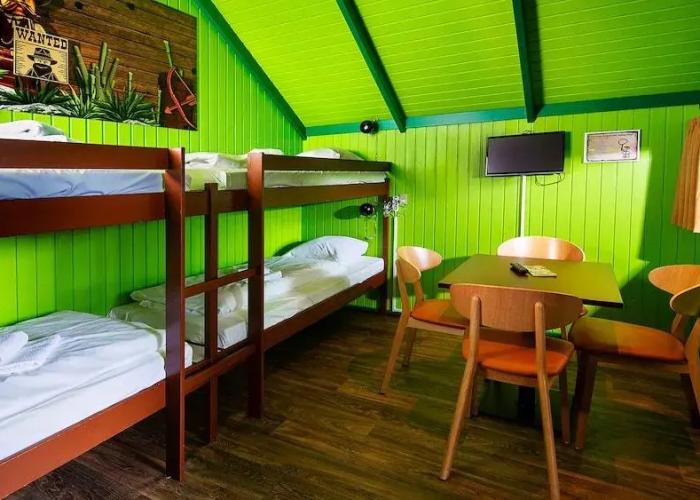 LEGOLAND Wilderness Barrels & Cabins