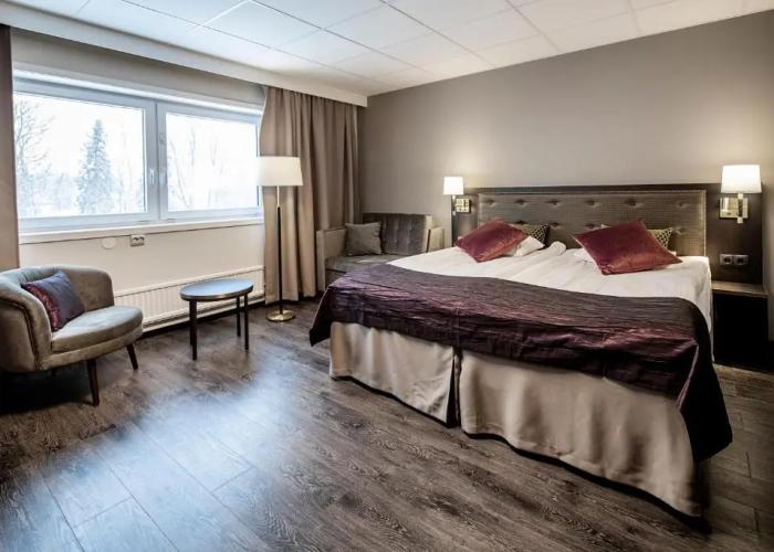 First Hotel Royal