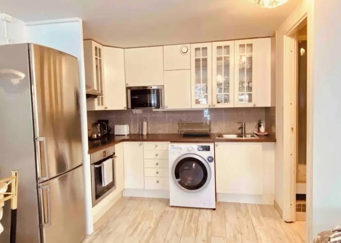 Charming Studio Flat In Sollentuna, Stockholm