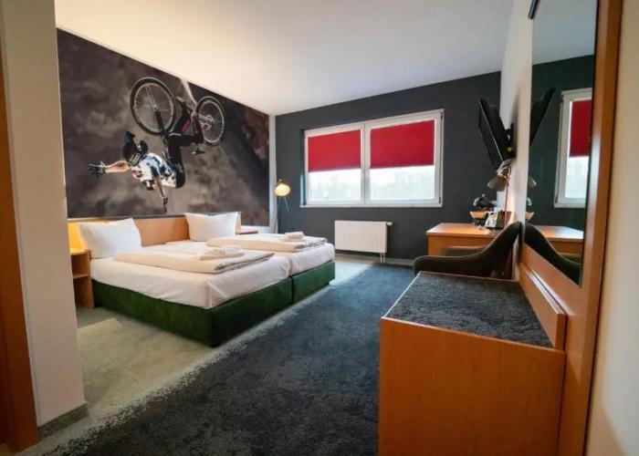 Feel Good Hotel