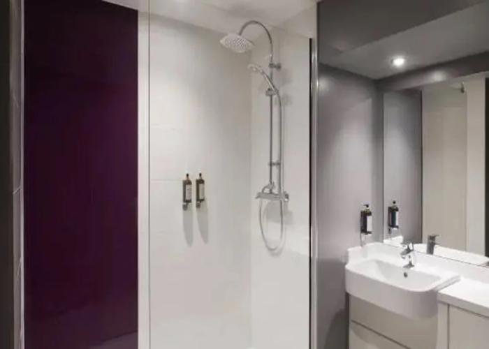 Premier Inn Abingdon Hotel