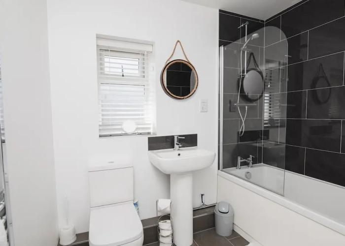 NEW 2BD Pontact Flat in the Heart of Didcot