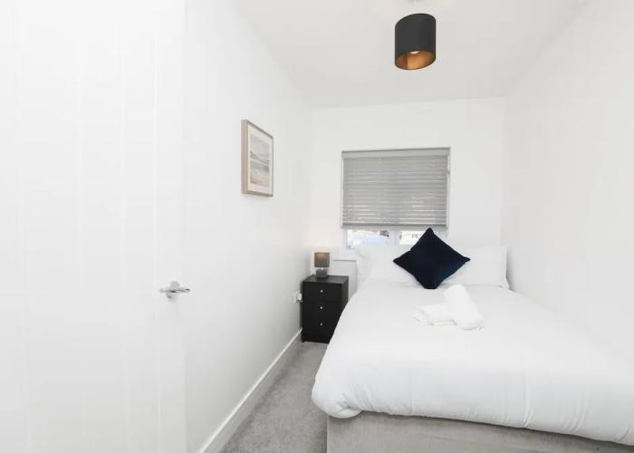 NEW 2BD Pontact Flat in the Heart of Didcot
